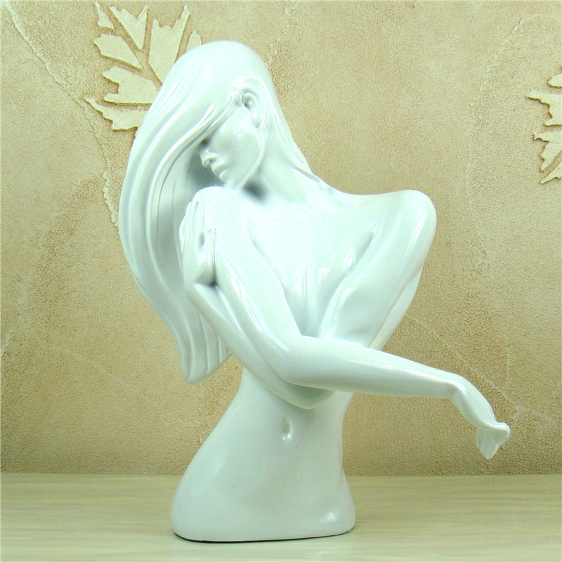 Abstract Naked Woman Bust Hand - Art Craft Love recensie en prijs